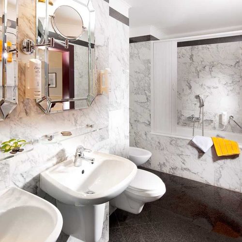 Apartament junior cu baie cu 2 camere pentru 3 pers.
