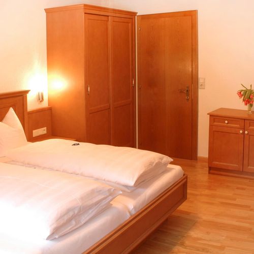 Apartament pentru 5 pers. (se inchirieaza doar integral)