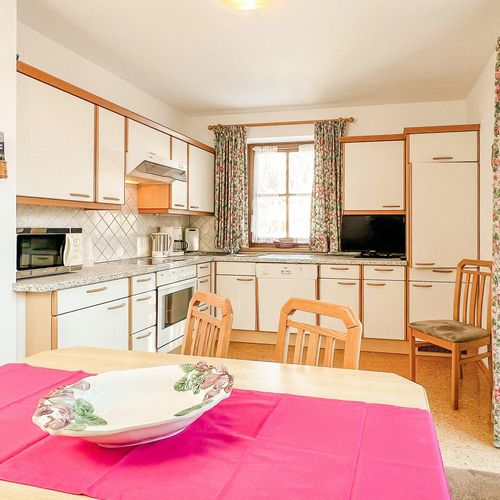 Apartament pentru 6 pers. (se inchirieaza doar integral)