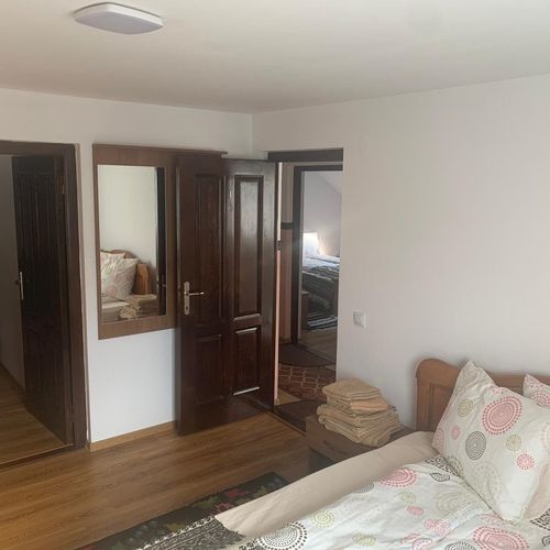 Apartament la etaj cu 1 camera pentru 4 pers.