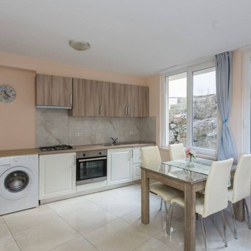 Apartament b cu 2 camere pentru 4 pers.