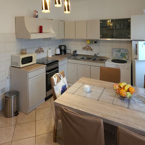 Apartament pentru 5 pers. (se inchirieaza doar integral)