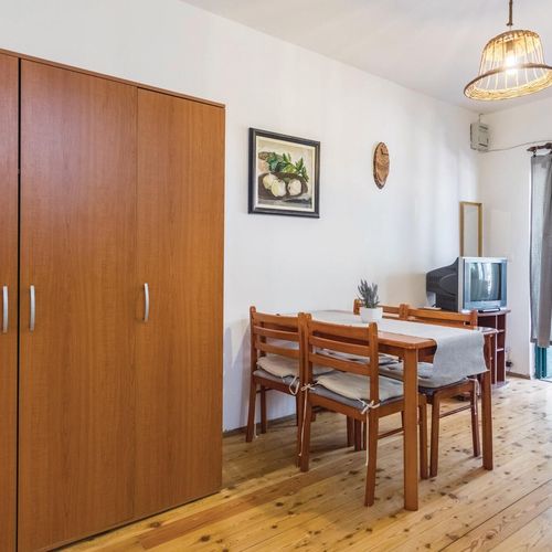 Apartament pentru 4 pers. (se inchirieaza doar integral)