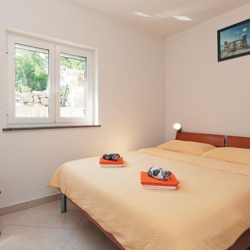 Apartament pentru 4 pers. (se inchirieaza doar integral)