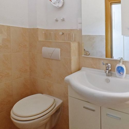 Apartament pentru 5 pers. (se inchirieaza doar integral)
