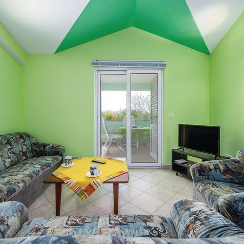 Apartament pentru 4 pers. (se inchirieaza doar integral)