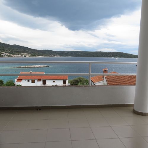 Apartament cu aer condiționat cu terasă cu 2 camere pentru 4 pers. A-18168-d