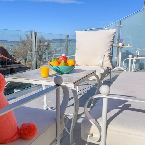 Apartament 4-osobowy z balkonem z panoramą z 2 pomieszczeniami sypialnianymi
