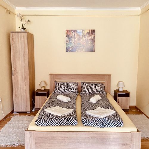 Apartament 4-osobowy Classic z widokiem na miasto z 2 pomieszczeniami sypialnianymi
