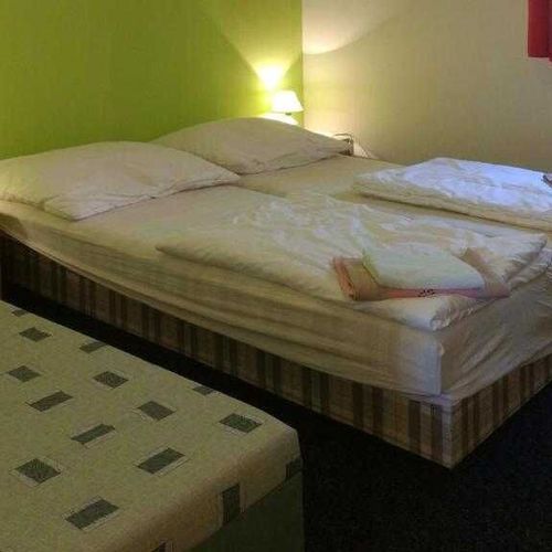 Apartament cu duș cu chicinetă proprie pentru 5 pers.