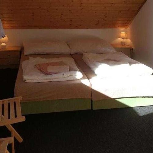 Apartament cu duș cu chicinetă proprie pentru 5 pers.