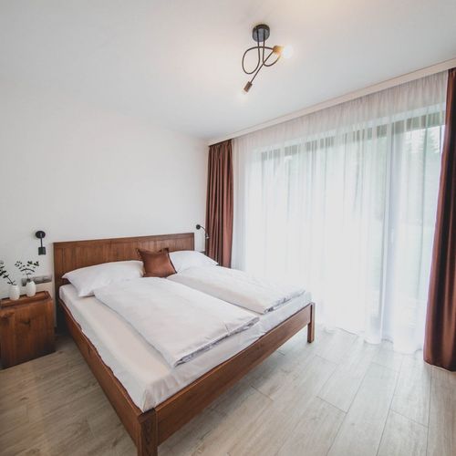 Apartament premium cu duș cu 2 camere pentru 4 pers.