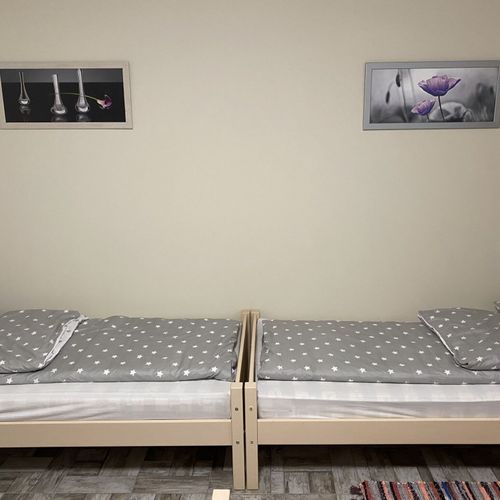 Apartman s terasou pro 3 os. s 1 ložnicí s výhledem do zahrady