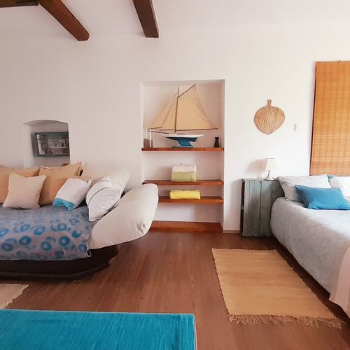 Apartament classic cu grădină cu 2 camere pentru 5 pers.