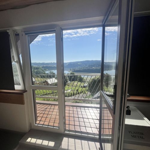 Apartament 4-osobowy z widokiem na las z widokiem na jezioro z 2 pomieszczeniami sypialnianymi