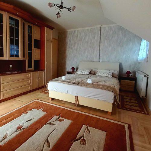Apartament cu 4 camere pentru 8 pers.