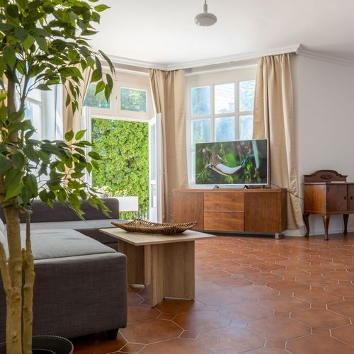 Apartament 4-osobowy na parterze z klimatyzacją (możliwa dostawka)