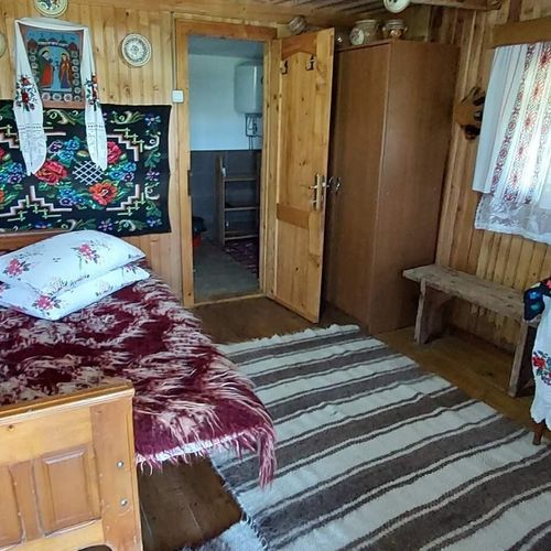 Domek drewniany 2-osobowy z balkonem z łazienką