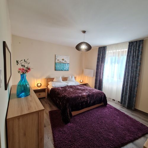 Apartament family familial(ă) pentru 4 pers. (se inchirieaza doar integral) (se poate solicita pat suplimentar)