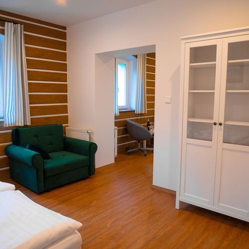 Apartament cu duș depandance cu 1 camera pentru 4 pers.