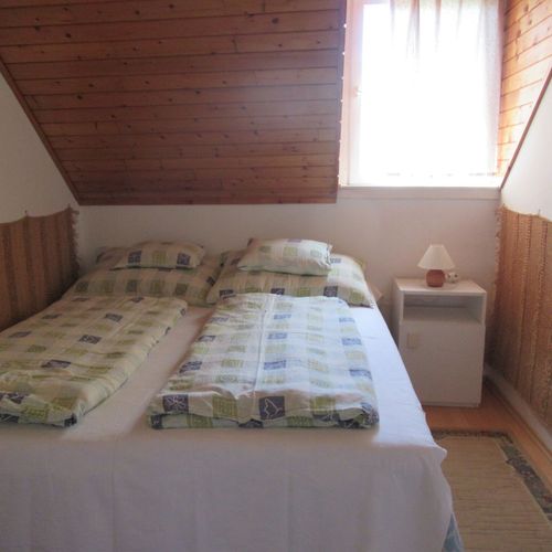 Casă de vacanță familial(ă) cu bucătărie proprie pentru 6 pers. (se inchirieaza doar integral)
