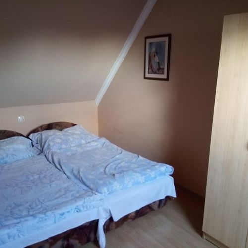 Camera twin la mansardă cu aer condiționat