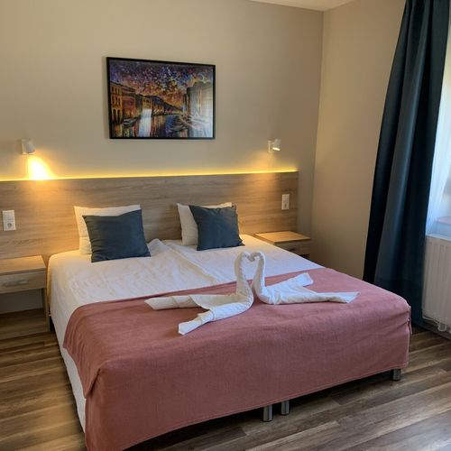 Apartament 2-osobowy z klimatyzacją z własną kuchnią z 1 pomieszczeniem sypialnianym (możliwa dostawka)