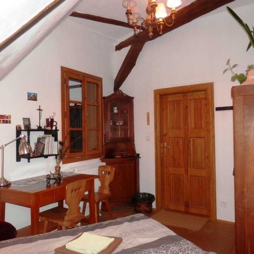 Apartament cu chicinetă comună cu 2 camere pentru 4 pers. (se poate solicita pat suplimentar)
