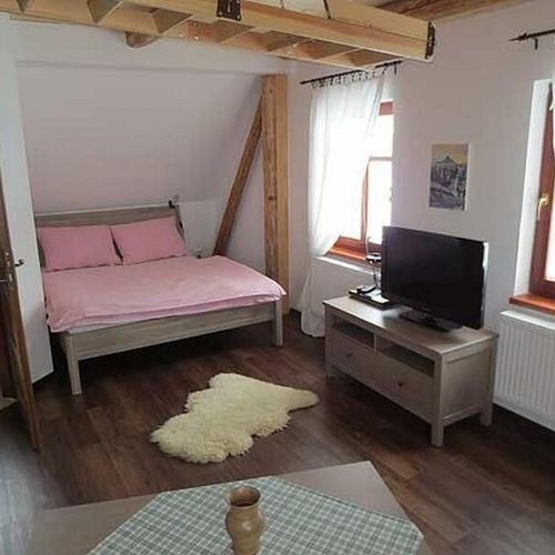 Apartament cu duș cu chicinetă proprie pentru 6 pers.