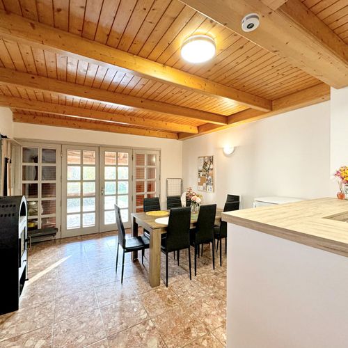 Casă de vacanță întreaga unitate cu vedere spre râu pentru 12 pers. (se inchirieaza doar integral)