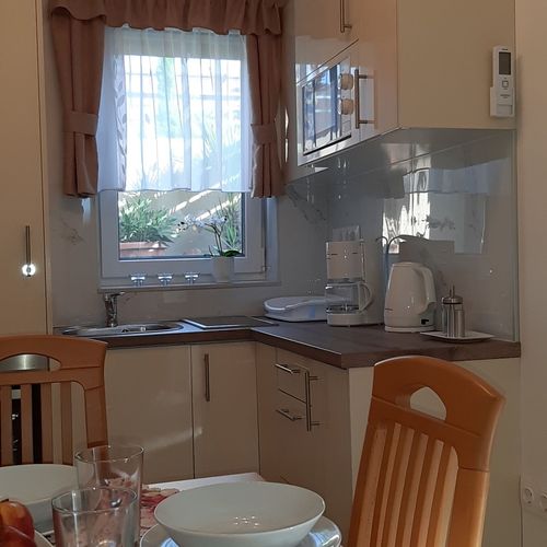 Apartament classic la parter cu 2 camere pentru 4 pers.