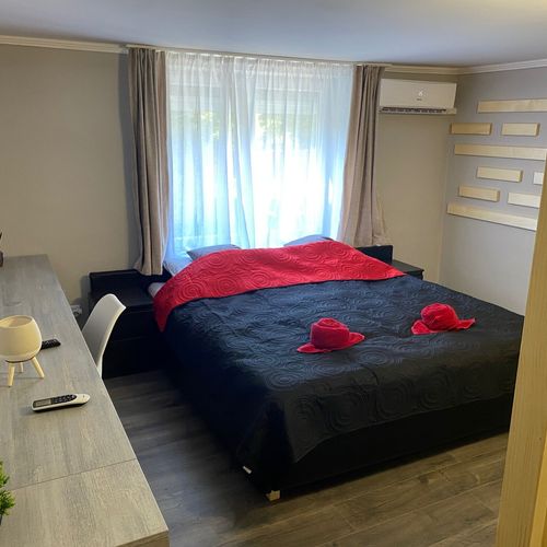 Casă de vacanță deluxe întreaga unitate pentru 6 pers. (se inchirieaza doar integral)