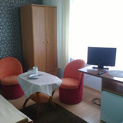 Pokój 2-osobowy Standard z łazienką (możliwa dostawka)