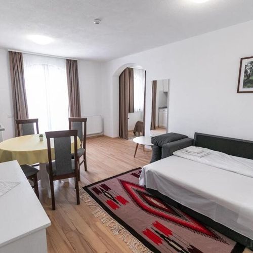 Camera cvadrupla family (se poate solicita pat suplimentar)