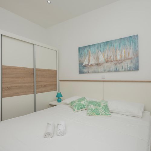 Apartament pentru 4 pers. (se inchirieaza doar integral)