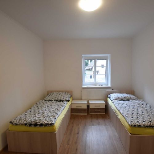 Apartament cu bucătărie proprie cu 3 camere pentru 7 pers.