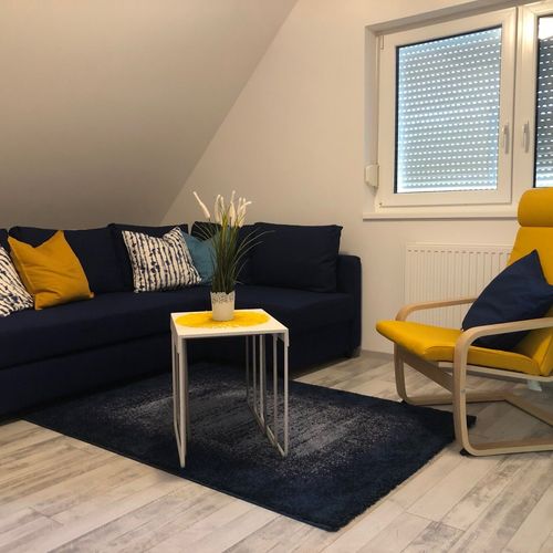 Apartament la mansardă cu bucătărie proprie cu 2 camere pentru 4 pers.