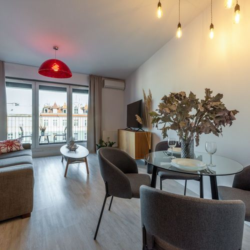 Apartament 4-osobowy z klimatyzacją z 2 pomieszczeniami sypialnianymi