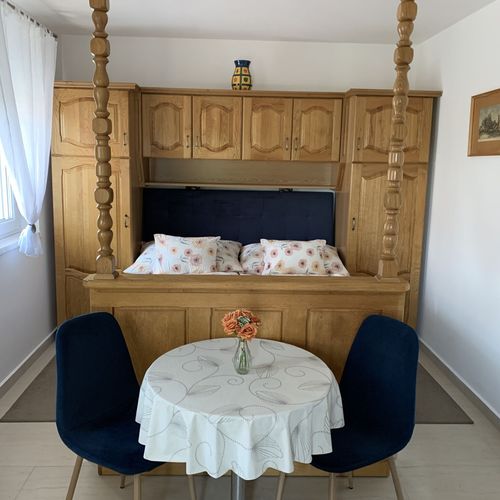 Studio Apartman s manželskou postelí s 1 ložnicí na poschodí (s možností přistýlky)