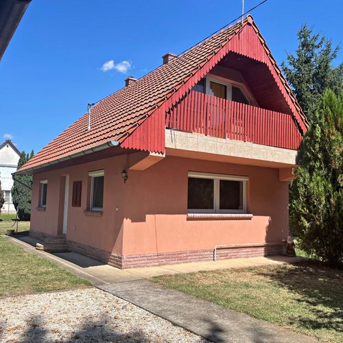 Apartament 6-osobowy cały dom Przyjazny podróżom rodzinnym (możliwa dostawka)