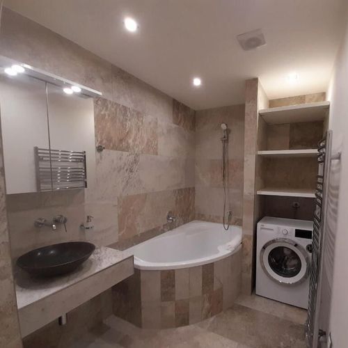 Studio Apartman s koupelnou s manželskou postelí s 1 ložnicí