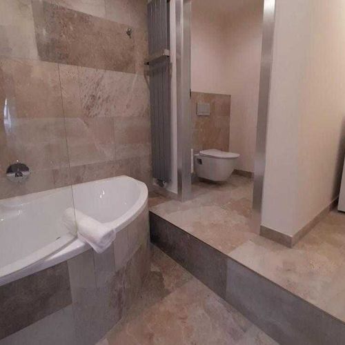 Apartman s koupelnou s klimatizací s manželskou postelí s 1 ložnicí (s možností přistýlky)