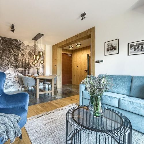 Apartman s balkónem pro 4 os. se 2 ložnicemi s výhledem na hory