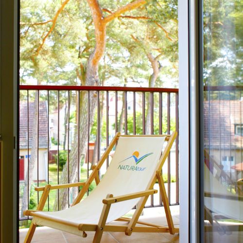 Camera twin cu balcon cu baie