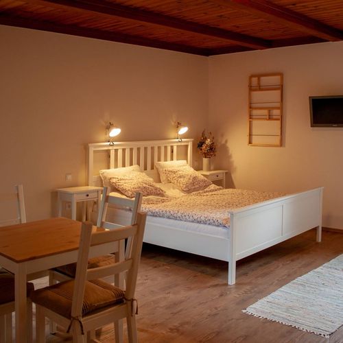 Apartman se sprchou s vlastní kuchyňkou pro 4 os. s 1 ložnicí