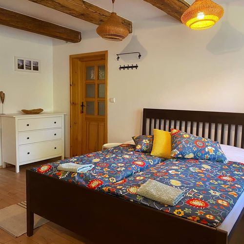 Apartman se sprchou s manželskou postelí s 1 ložnicí přízemní
