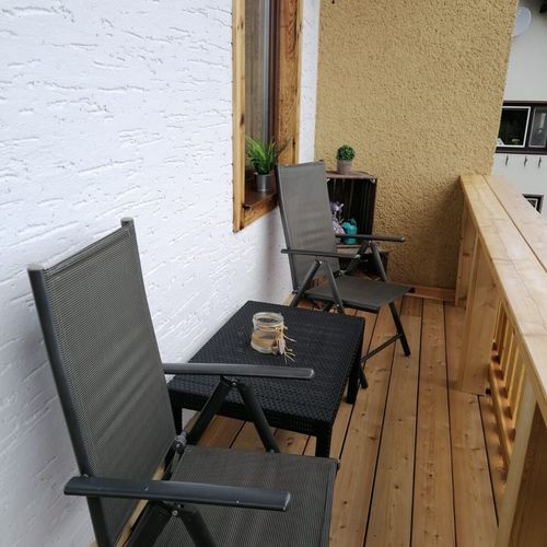 Apartament 4-osobowy z balkonem z widokiem na góry z 1 pomieszczeniem sypialnianym