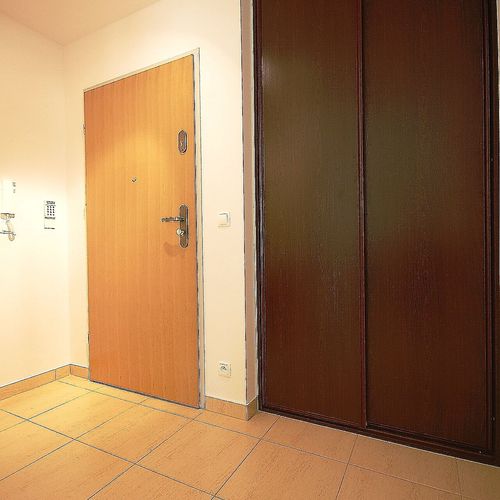 Apartament 4-osobowy na piętrze z balkonem z 2 pomieszczeniami sypialnianymi