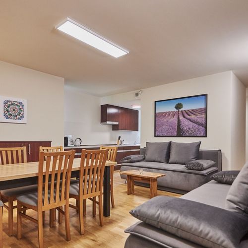 Apartament 6-osobowy na parterze z balkonem z 3 pomieszczeniami sypialnianymi