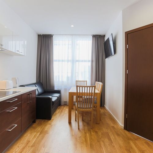 Apartament 4-osobowy na parterze z 2 pomieszczeniami sypialnianymi